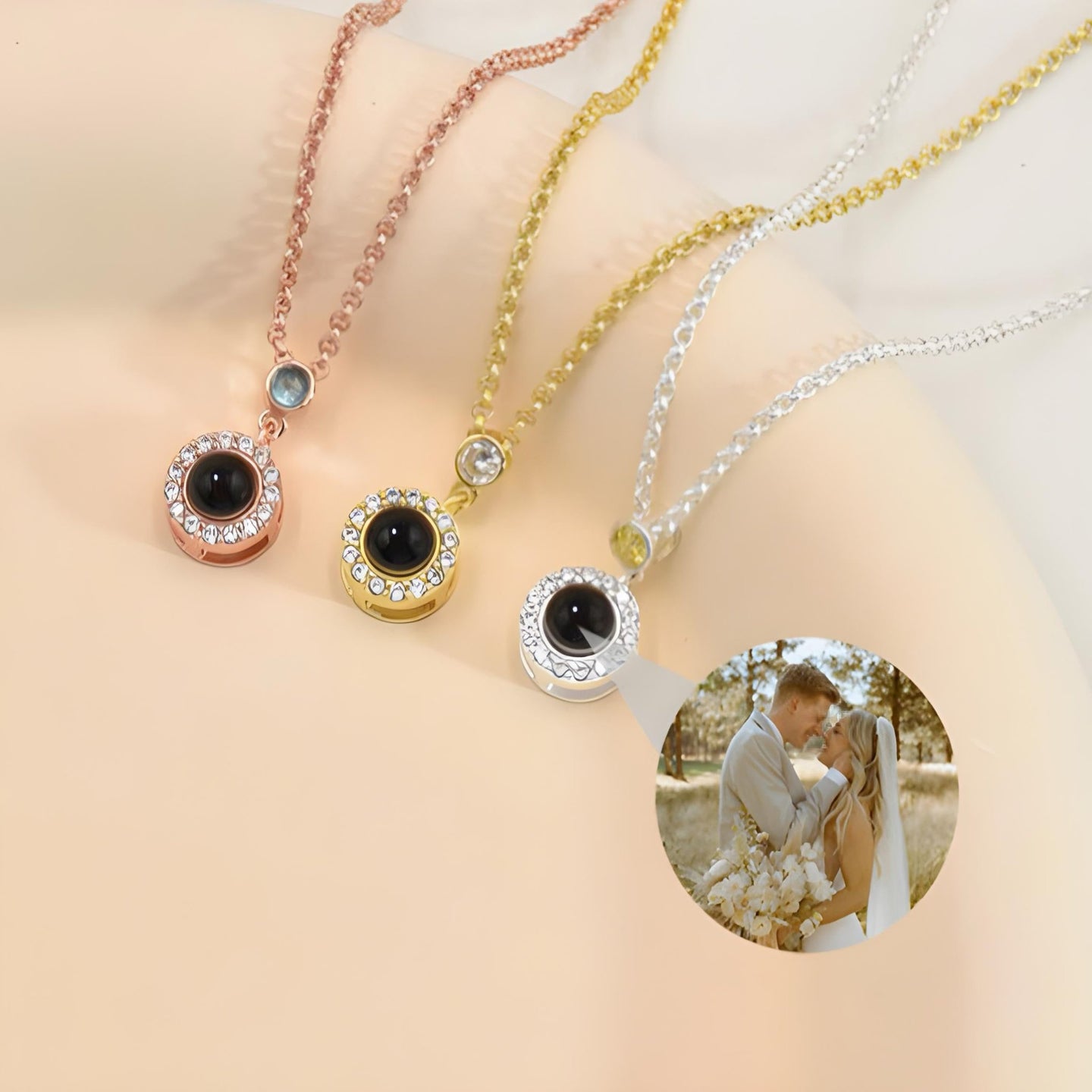 HORUS ORSO ROSA ETERNA™ | Collana occhio zirconato con Microfoto - Rosso / Oro 18K
