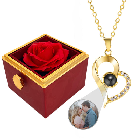 HORUS COFANETTO ROSA™ | Collana Cuore Zirconato con Microfoto - Rosso / Oro 18K